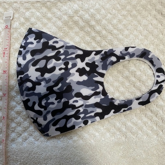 Fashionable Dust Proof Breathable Camouflage Mask - Picture 3 of 5